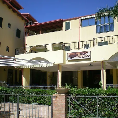 Giada Hotel *